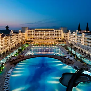 ***** Üdülőközpont Titanic Mardan Palace Törökország