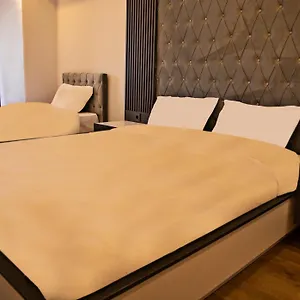 Parla Otel
